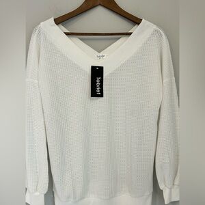 NWT Tobrief White Textured V-Neck Pullover Sweater Size S
